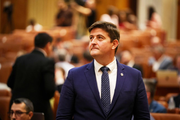 „Motivare de regim dictatorial!”