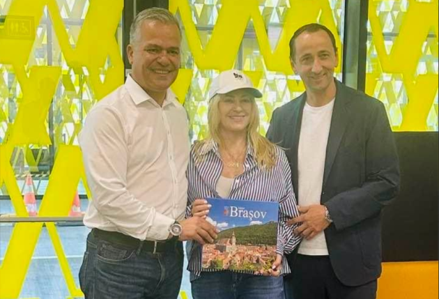 Doi campioni la Aeroportul Brașov. „Nota 10” de la Nadia Comăneci, „Felicitări, Adrian Veștea!” de la brașoveanul Mihai Covaliu