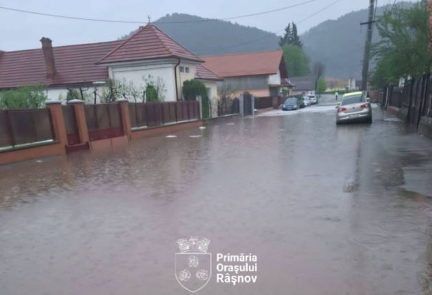 Mai multă apă de ploaie, preluată de canalizare, la Râșnov