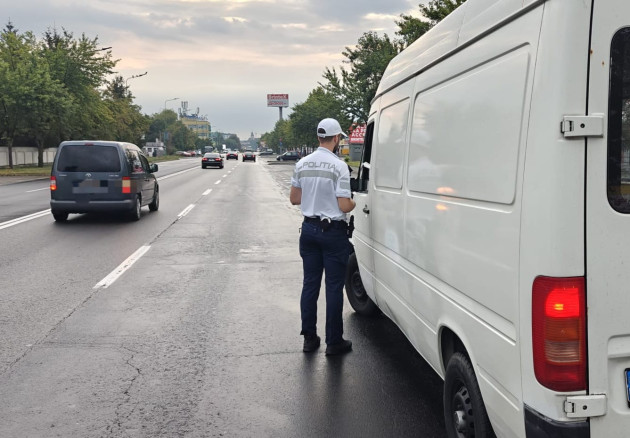 Beţi de la prima oră, descoperiţi de poliţişti la testare