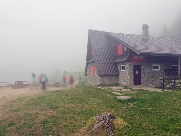 În munţi nu le cerem carnetul de partid. Acuzaţii grave pe salvare de vieţi, Salvamont Braşov - Mălăieşti, Primăria Râşnov