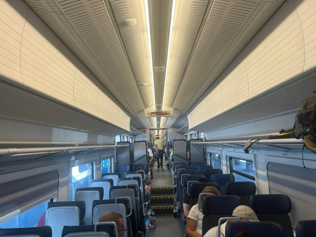 Schimbare de plan la CFR SA. Primul tren PESA, trimis pe ruta Bucureşti – Braşov 
