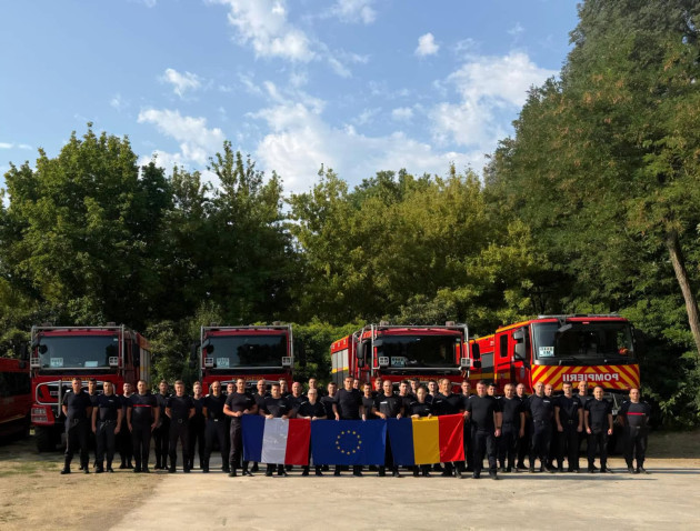 Au sosit acasă pompierii plecaţi în Franţa. Cu „mulţumiri” în bagaje de la copiii locului