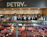 Măcelăria Petry deschide primul magazin din Brașov