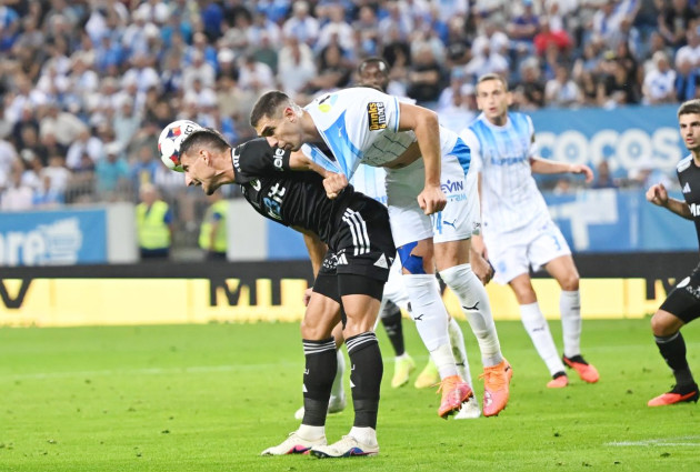 Universitatea Craiova a câştigat la scor derby-ul cu U Cluj