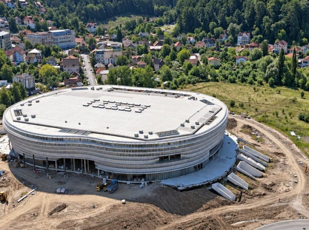 Polivalenta Braşovului: 9 iunie 2027