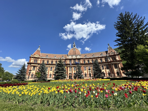 Constructori cu proiecte mari în Braşov, interesaţi de Palatul Administrativ
