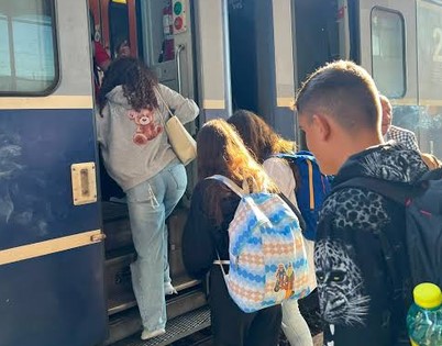 CFR confirmă: 100% gratuit petru elevi