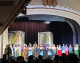Angajaţii de la Opera Braşov cântă pe două „arii”