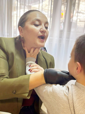 „Bâlbâiala la copii nu indică un nivel scăzut de inteligenţă”