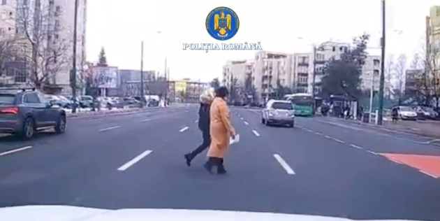 Precum șoferul, așa și pietonul. 70 de amenzi într-o zi, ambele categorii la fel de neatente
