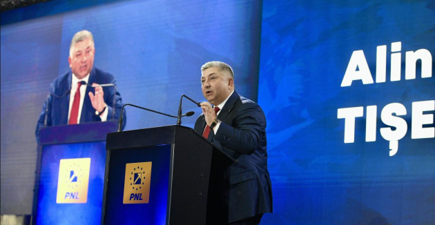 Scaune (ne)clătinate: „Niciun penelist din ţară nu trebuie să demisioneze din funcţiile politice”