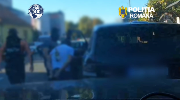 Urmărit până a fost prins în trafic, cu 6 kilograme de „iarbă”