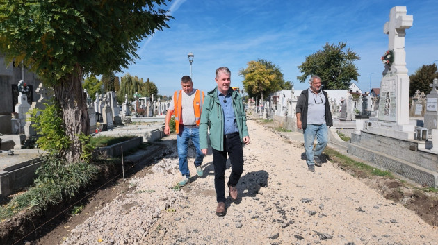 Cimitirul Municipal Braşov, primul din România cu panouri interactive