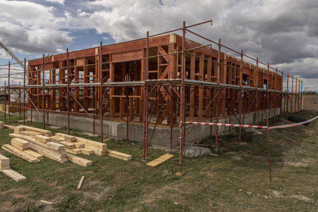 Auchan susține construirea a 10 locuințe alături de Habitat for Humanity  