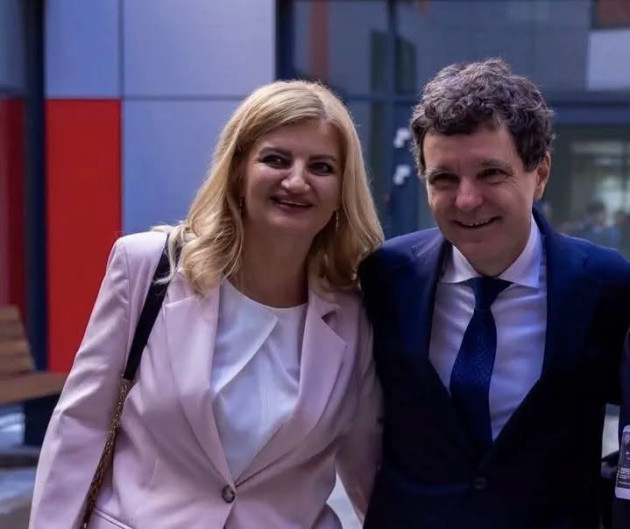 N-a rămas pe tuşă