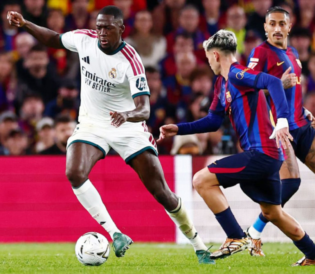 
Real Madrid, victorioasă în El Clasico, 2-1 cu FC Barcelona, pe Camp Nou