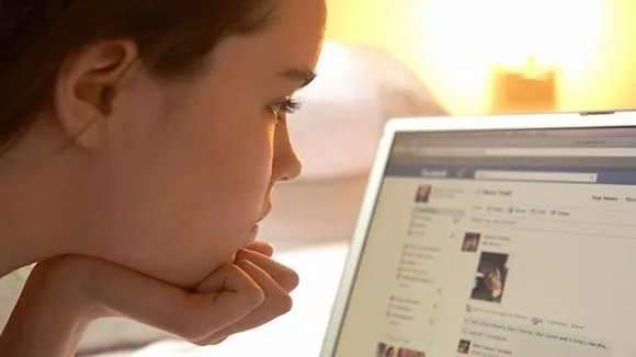 8 din 10 copii au cont pe Facebook. Teoretic, e interzis
