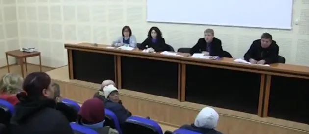 Braşovenii de la Moveos s-au dus la Bârlad să recruteze personal, dar s-au lovit de refuzurile asistaţilor social