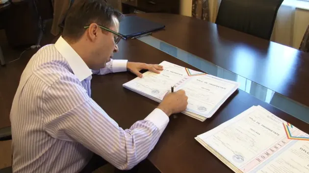 970 de titluri de proprietate, pentru terenuri din 32 de localităţi din Braşov