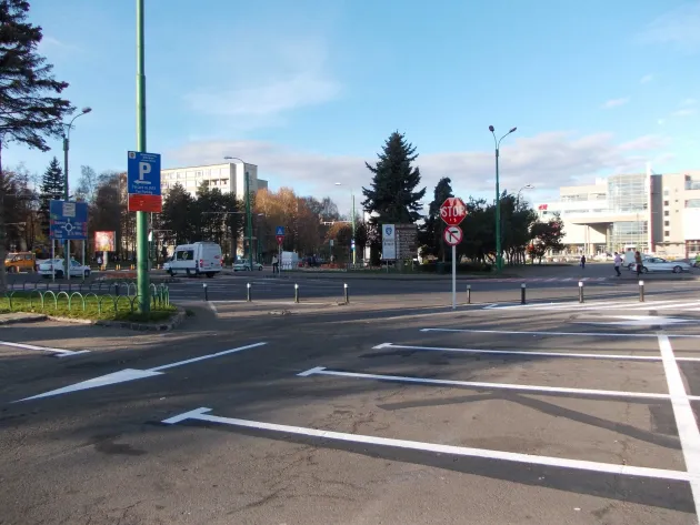 Licitaţia pentru concesionarea parcărilor publice din Braşov, blocată de un contestatar