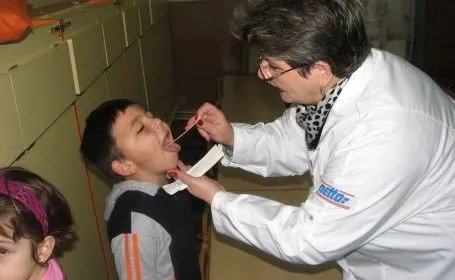 Sezonul bolilor respiratorii a debutat în forţă la Braşov: peste 1.500 de bolnavi, 100 internaţi