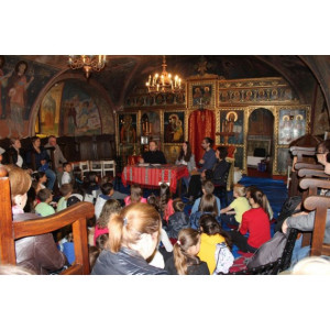 La Ghimbav s-a deschis şcoala de vară pentru copii între 7 şi 15 ani
