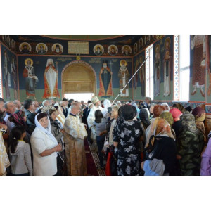 Pictura bisericii din Buzăiel,  judeţul Braşov, a fost sfinţită